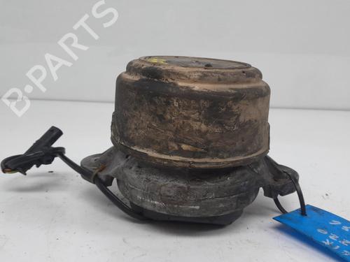 Used Engine mount MERCEDES-BENZ GLK-CLASS (X204) [2008-2015]  24210382