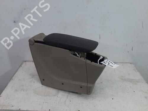 Used Armrest / Center console RENAULT SCÉNIC III (JZ0/1_) [2008-2016]  23106092