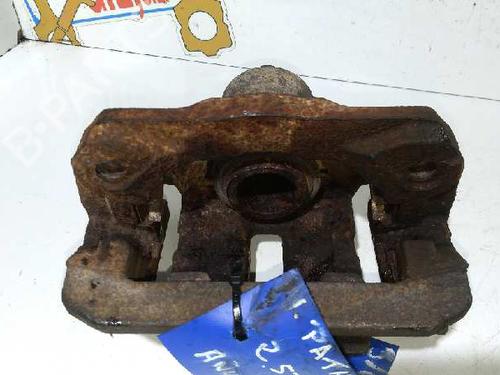 Venstre bremsekaliber bag NISSAN PATHFINDER III (R51) 2.5 dCi (174 hp) 20793477