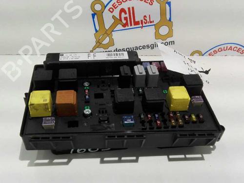 Boîte à Fusibles OPEL ASTRA H (A04) 1.7 CDTI (L48) (100 hp) 20779916