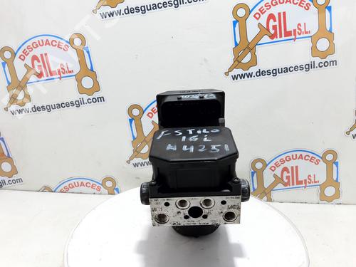 Used ABS pump FIAT STILO (192_) 1.6 16V (192_XB1A) (103 hp) 20737117