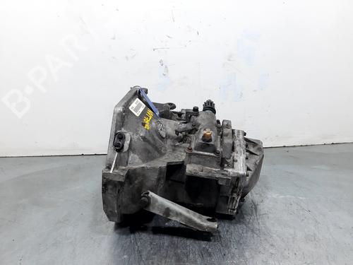 Used Gearbox CHRYSLER VOYAGER / GRAND VOYAGER III (GS_, NS_) 2.5 TD (116 hp) 20742567