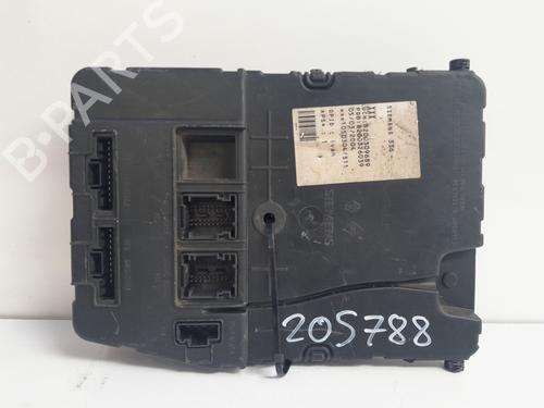 Used Fuse box Fuse box RENAULT MEGANE II (BM0/1_, CM0/1_) 1.5 dCi (BM02, BM13, BM2A, CM02, CM13) (101 hp) 34134137 34134137