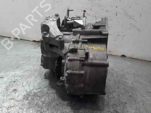 gearbox-audi-a3-8p1-2003-2004-2005-2006-2007-2008-2009-2010-2011-2012-2013-33327755 main image