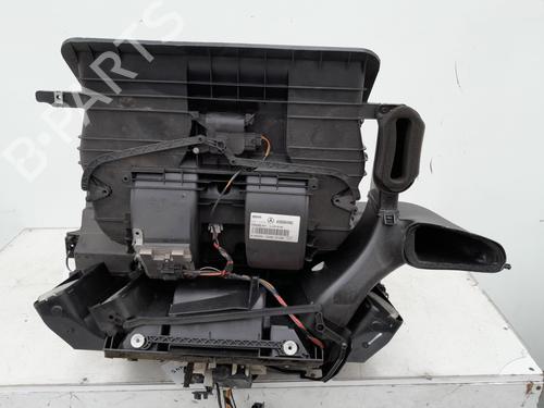 Used Heater matrix box MERCEDES-BENZ VIANO (W639) CDI 2.2 (639.711, 639.713, 639.811, 639.813, 639.815) (150 hp) 30930412