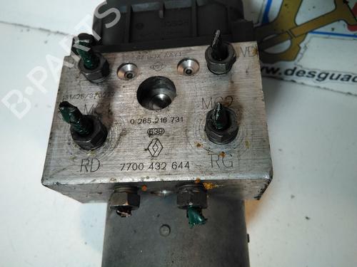ABS pump RENAULT MEGANE II (BM0/1_, CM0/1_) 1.4 16V (BM0B, CM0B) | BP20789553M43 