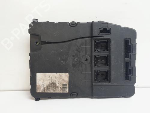Used Fuse box Fuse box RENAULT MEGANE II (BM0/1_, CM0/1_) 1.5 dCi (BM02, BM13, BM2A, CM02, CM13) (101 hp) 34133877 34133877