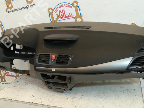 Dashboard RENAULT MEGANE III Hatchback (BZ0/1_, B3_) 1.5 dCi | BP20754456C46 