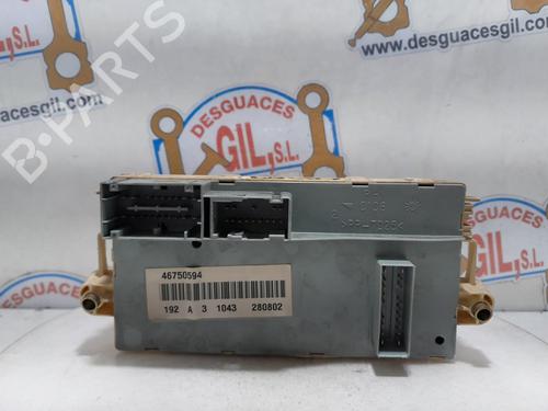 Used Fuse box FIAT STILO (192_) 1.9 JTD (192_XE1A) (115 hp) 20772562