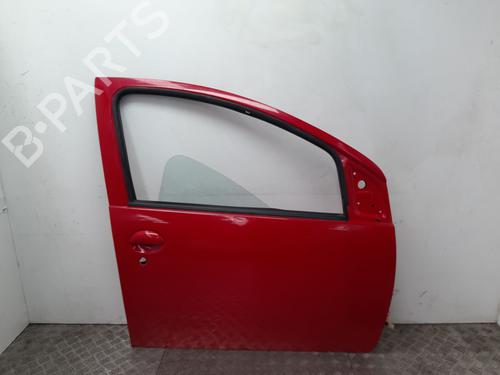 Used Right front door TOYOTA AYGO (_B1_) 1.0 (KGB10_, KGB10R) (68 hp) 26214556