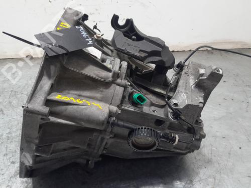 gearbox-renault-megane-iii-hatchback-bz01_-b3_-2008-33964653 main image