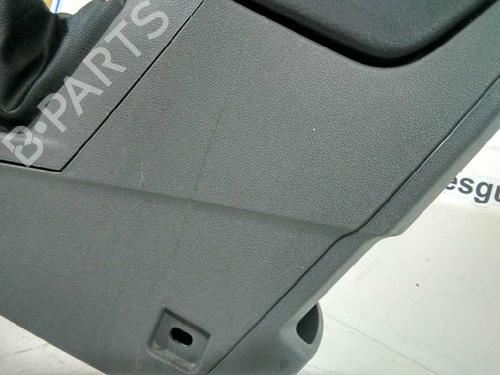 Armrest / Center console FORD FOCUS II (DA_, HCP, DP) 1.8 TDCi | BP20812460I20 