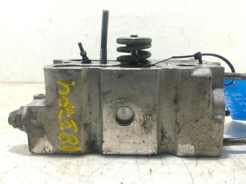 Used Cylinder head Cylinder head CHRYSLER VOYAGER II (ES) 2.5 TD (118 hp) 34225048 34225048