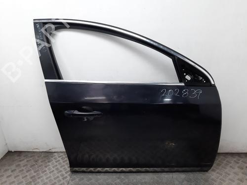 Used Right front door Right front door VOLVO V60 I (155) D3 / D4 (163 hp) 34132644 34132644
