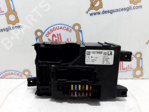 Used Fuse box OPEL CORSA D (S07) [2006-2015]  20744466