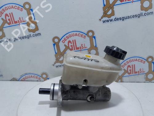 Used Brake master cylinder KIA SORENTO I (JC) 2.5 CRDi 4WD (140 hp) 20776852
