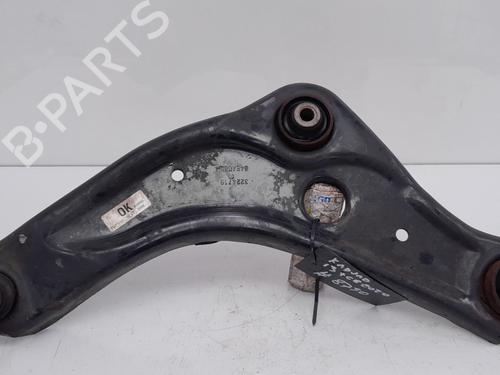 Used Left front suspension arm RENAULT KADJAR (HA_, HL_) 1.3 TCe 140 (HLNB, HLN1) (140 hp) 30724664