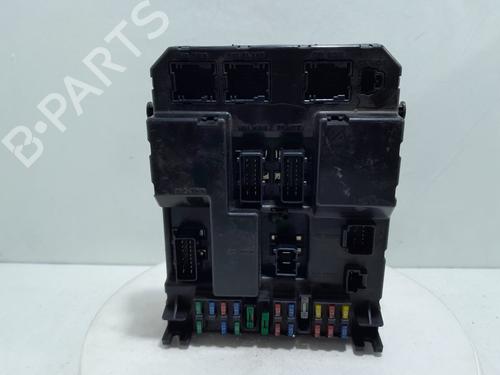 Used Fuse box PEUGEOT 307 (3A/C) 2.0 HDi 110 (107 hp) 21267054