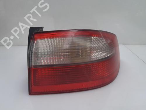 Used Right taillight RENAULT LAGUNA II (BG0/1_) [2001-2007]  30681903