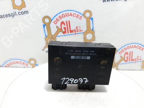 Used Electronic module SEAT TOLEDO II (1M2) 1.9 TDI (110 hp) 20747505