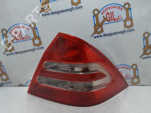 Used Right taillight MERCEDES-BENZ C-CLASS (W203) C 180 Kompressor (203.046) (143 hp) 20764522