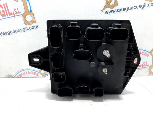 Fuse box JAGUAR XJ (X350, X358) 4.2 | BP20751354E1 