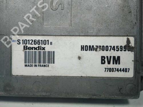 Engine control unit (ECU) RENAULT 21 Saloon (L48_) 2.0 | BP20797844M57 