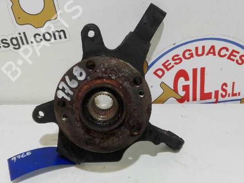 Used Left front steering knuckle RENAULT LAGUNA II (BG0/1_) [2001-2007]  20779924
