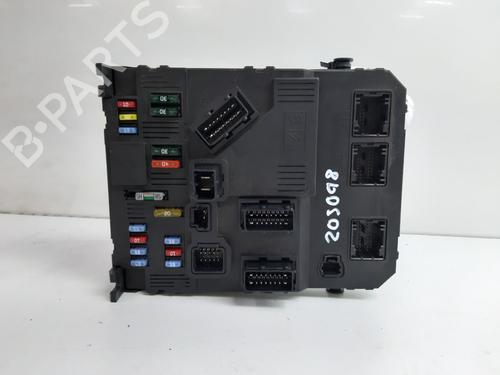 fuse-box-peugeot-1007-km_-2005-34132799 main image