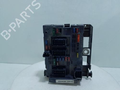 Zekeringkast PEUGEOT 307 (3A/C) 2.0 HDi 90 (90 hp) 21267065