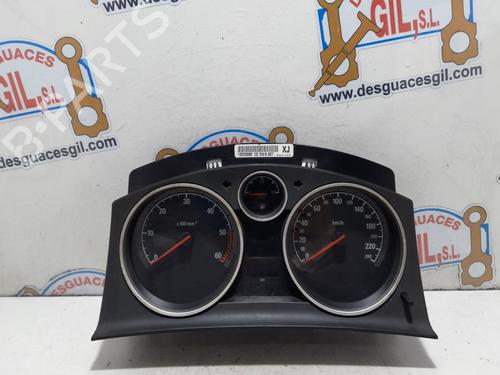 Used Instrument cluster OPEL ASTRA H (A04) [2004-2014]  20759644