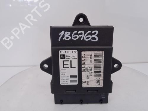 Used Comfort control module OPEL VECTRA C Estate (Z02) 1.9 CDTI (F35) (120 hp) 30563384