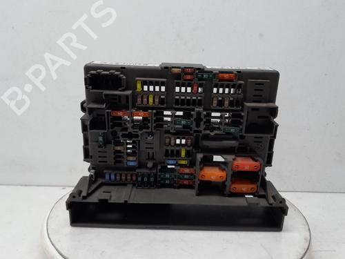 Sikringsdose BMW 1 (E87) 118 d (143 hp) 23951282