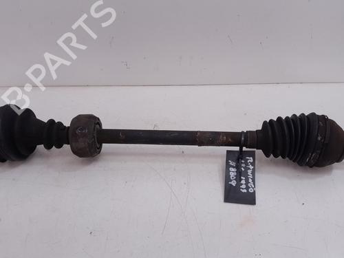 Used Right front driveshaft Right front driveshaft RENAULT TWINGO I (C06_) 1.2 (C063, C064) (55 hp) 36361676 36361676