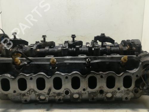 Used Cylinder head TOYOTA AVENSIS (_T22_) 2.0 D-4D (CDT220_, CDT220R) (110 hp) 28543825