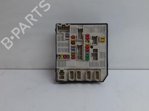 fuse-box-renault-megane-iii-hatchback-bz01_-b3_-2008-34132735 main image