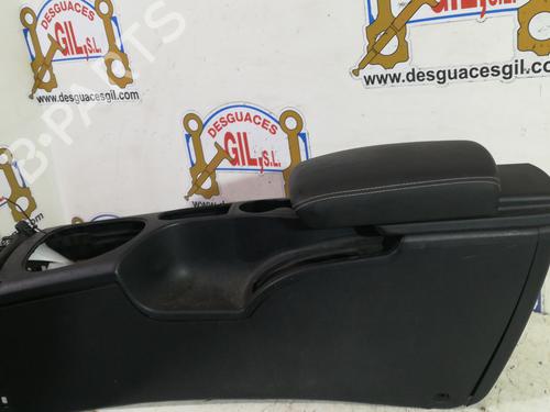 Armrest / Center console NISSAN QASHQAI / QASHQAI +2 I (J10, NJ10, JJ10E) 1.5 dCi | BP20749328I20 