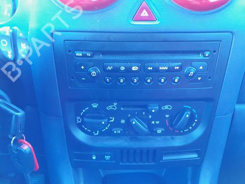 Engine control unit (ECU) PEUGEOT 1007 (KM_) 1.4 | BP24821418M57 
