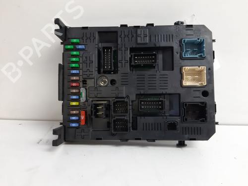 Used Fuse box Fuse box PEUGEOT 3008 I MPV (0U_) 2.0 HDi 150 / BlueHDi 150 (150 hp) 34132623 34132623