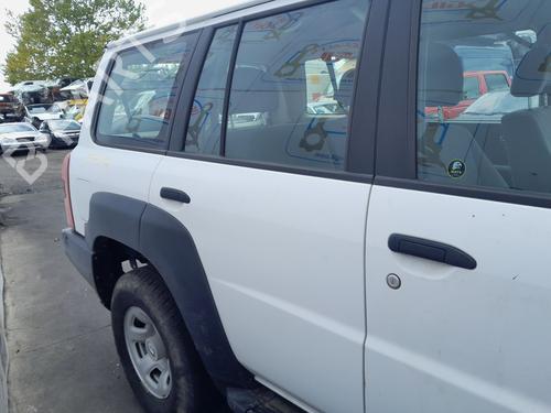 Dør højre bagtil NISSAN PATROL GR V Wagon (Y61) [1997-2026]  32366843