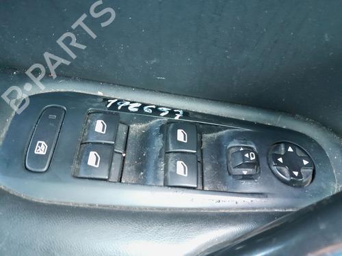 Used Left front window switch PEUGEOT 308 II (LB_, LP_, LW_, LH_, L3_) [2013-2021]  32266292