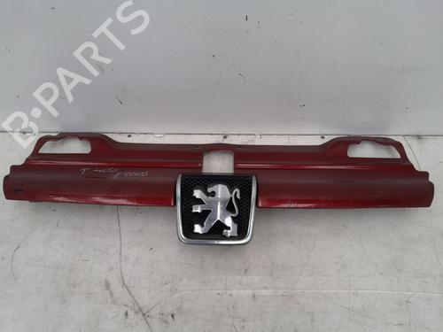 Grelha Grelha PEUGEOT 406 (8B) 2.0 16V (132 hp) 31073958 31073958