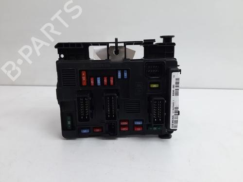 fuse-box-peugeot-1007-km_-2005-34132789 main image
