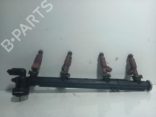 Used Injection rail FORD FIESTA V (JH_, JD_) 1.3 (60 hp) 25743558