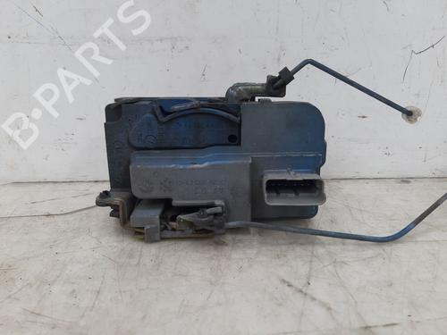 Høyre foran lås PEUGEOT 206 Hatchback (2A/C) 2.0 HDI 90 (90 hp) 26550431