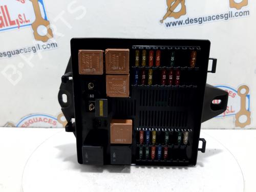 Fuse box JAGUAR XJ (X350, X358) 4.2 2W9314A073AE | 135873  |
