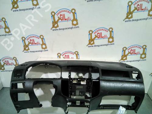 Used Dashboard TOYOTA COROLLA Verso (_E12_) 2.0 D-4D (CDE120_, CDE120R) (90 hp) 20797938