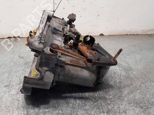 Used Gearbox Gearbox CITROËN SAXO (S0, S1) 1.5 D (57 hp) 36325215 36325215