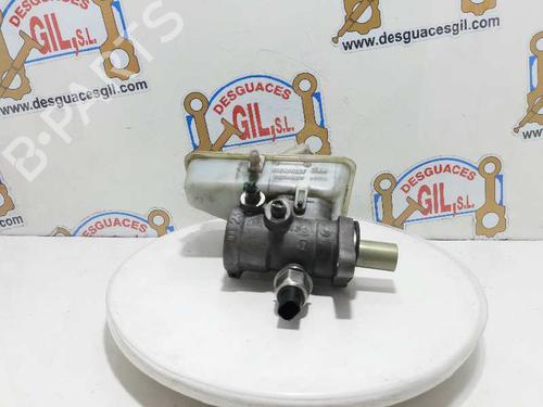Used Brake master cylinder RENAULT LAGUNA II (BG0/1_) [2001-2007]  20789357