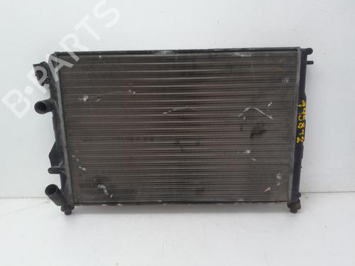 Used Water radiator RENAULT MEGANE I Classic (LA0/1_) 1.4 (LA0E, LA0V) (75 hp) 31156582